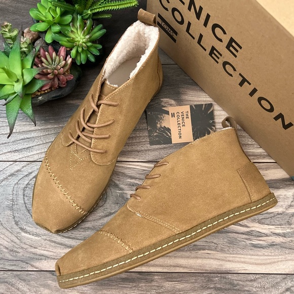 Nib Toms Bota Mid Moccasin Chukka Boots 